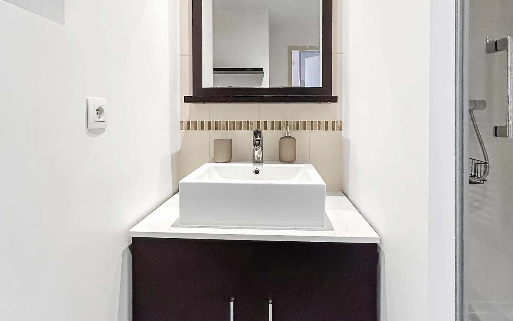Studio Lumineux Avec Balcon Grenoble