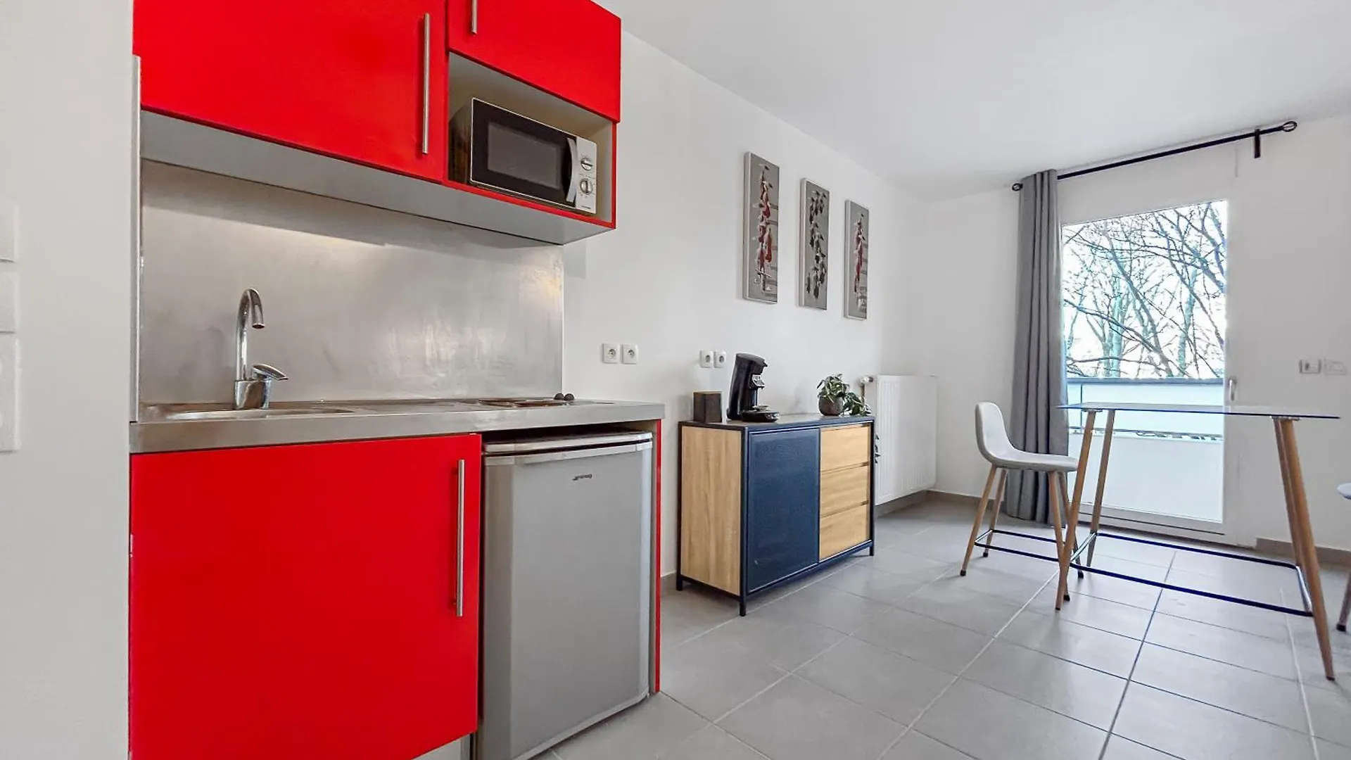 Studio Lumineux Avec Balcon Grenoble